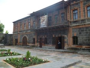 gyumri-alexandrapole-mieux-dialoguer