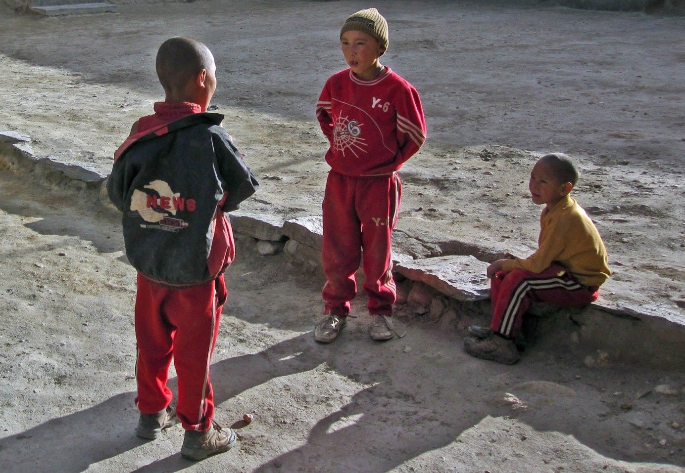Enfants en discussion